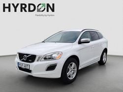 Vit Begagnad 2011 Volvo XC60 R-Design SUV | 139 000 kr (Marknadspris)