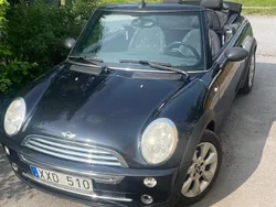 Svart Begagnad 2006 Mini ONE Pepper Halvkombi | 69 000 kr