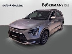 Grå Begagnad 2024 Kia Niro SUV | 339 000 kr (Marknadspris)