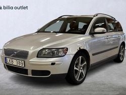 Ljusgrå Begagnad 2006 Volvo V50 Kinetic Kombi | 19 900 kr (Bra pris)