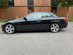 Svart Begagnad 2009 BMW 325 Cabriolet Comfort Edition Cab | 194 700 kr (Marknadspris)