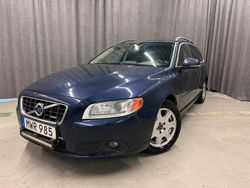 Blå Begagnad 2013 Volvo V70 Momentum Kombi | 54 900 kr (Marknadspris)