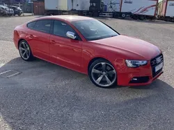 Röd Begagnad 2015 Audi S5 Sportback Comfort Halvkombi | 299 000 kr (Marknadspris)