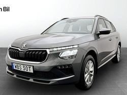 Grå (graphite grey metallic) Begagnad 2024 Skoda Kamiq Selection SUV | 269 900 kr (Marknadspris)