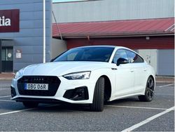 Vit Begagnad 2023 Audi A5 Sportback Competition Halvkombi | 438 000 kr (Lite dyr)