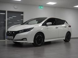 Vit Begagnad 2022 Nissan Leaf N-Connecta Halvkombi | 179 900 kr (Marknadspris)