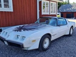 Begagnad 1980 Pontiac Trans Am Sportkupé | 240 000 kr