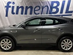 Grå Begagnad 2019 Jaguar E-Pace SUV | 229 900 kr (Marknadspris)