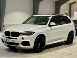 Vit (vit metallic) Begagnad 2017 BMW X5 M Sport SUV | 389 900 kr (Dyr)