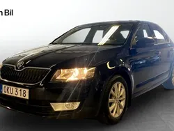 Blå Begagnad 2016 Skoda Octavia Ambition Sedan | 104 900 kr (Bra pris)