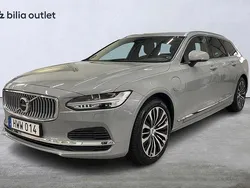 Grå Begagnad 2023 Volvo V90 Core Kombi | 439 000 kr (Marknadspris)