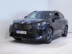 Svart Begagnad 2023 BMW iX2 M Sport SUV | 569 900 kr (Marknadspris)