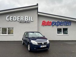 Blå Begagnad 2012 Dacia Sandero Halvkombi | 35 000 kr (Bra pris)