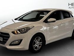 Vit (white) Begagnad 2016 Hyundai i30 Halvkombi | 129 900 kr (Dyr)