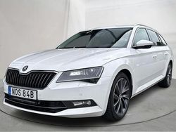 Vit Begagnad 2019 Skoda Superb Business Line Kombi | 149 000 kr (Marknadspris)