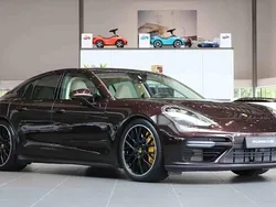 Brun Begagnad 2019 Porsche Panamera Turbo S Sedan | 859 000 kr