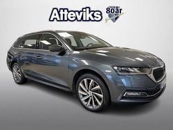 Grå Begagnad 2020 Skoda Octavia Style Kombi | 234 900 kr (Marknadspris)