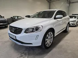 Vit Begagnad 2016 Volvo XC60 Standard SUV | 224 500 kr (Lite dyr)