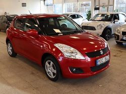 Röd Begagnad 2012 Suzuki Swift Halvkombi | 79 900 kr (Marknadspris)