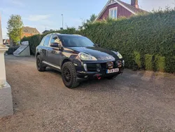 Svart Begagnad 2010 Porsche Cayenne Edition SUV | 140 000 kr (Marknadspris)