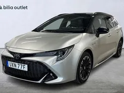 Silver Begagnad 2020 Toyota Corolla Hybrid Sport Kombi | 239 000 kr (Marknadspris)