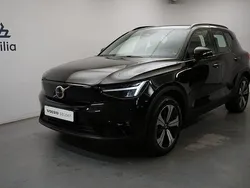 Svart Begagnad 2022 Volvo XC40 Ultimate SUV | 419 900 kr