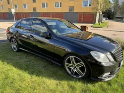 Svart Begagnad 2009 Mercedes E350 AMG Sedan | 145 000 kr