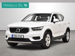 Vit Begagnad 2021 Volvo XC40 Momentum SUV | 254 700 kr (Marknadspris)