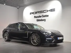 Svart (black) Begagnad 2022 Porsche Panamera 4 Platinum Edition Sedan | 899 000 kr (Marknadspris)