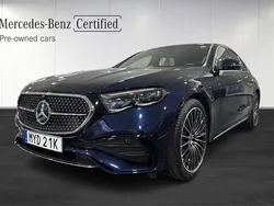 Mörkblå (blue) Begagnad 2025 Mercedes E300 AMG Line Premium Sedan | 789 900 kr