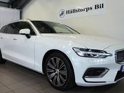 Vit Begagnad 2022 Volvo V60 Inscription Kombi | 314 900 kr (Marknadspris)