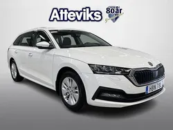 Vit Begagnad 2023 Skoda Octavia G-TEC Ambition Kombi | 279 900 kr (Marknadspris)
