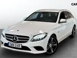 Vit (white) Begagnad 2021 Mercedes C300e Kombi | 299 900 kr (Bra pris)