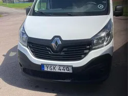 Vit Begagnad 2017 Renault Trafic Van | 119 000 kr (Marknadspris)