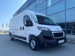 Vit Begagnad 2022 Peugeot Boxer Van | 281 125 kr (Marknadspris)