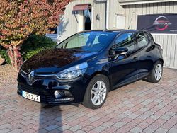 Svart Begagnad 2017 Renault Clio IV Expression Halvkombi | 94 900 kr (Lite dyr)