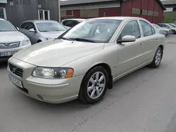 Ljusbrun Begagnad 2005 Volvo S60 Momentum Sedan | 44 500 kr (Marknadspris)