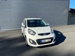 Vit Begagnad 2013 Kia Picanto Halvkombi | 39 900 kr (Marknadspris)