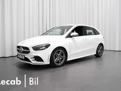Vit Begagnad 2022 Mercedes B180 Minibuss | 259 500 kr