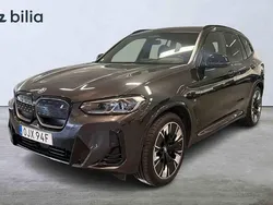 Grå Begagnad 2022 BMW iX3 SUV | 429 900 kr (Lite dyr)