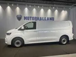 Vit Ny 2025 VW T6.1 Van | 639 563 kr (Dyr)