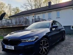 Blå Begagnad 2021 BMW 530e Competition Edition Sedan | 425 000 kr
