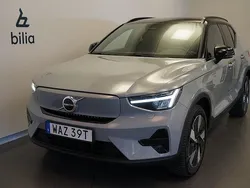 Grå Begagnad 2023 Volvo XC40 Core SUV | 409 500 kr