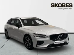 Vit Begagnad 2020 Volvo V60 R-Design Kombi | 329 900 kr (Marknadspris)
