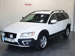 Vit Begagnad 2016 Volvo XC70 Kinetic SUV | 129 900 kr (Marknadspris)