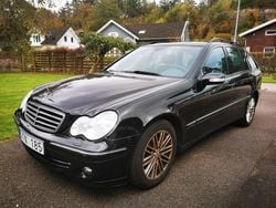 Svart Begagnad 2006 Mercedes C180 Avantgarde Kombi | 54 900 kr (Lite dyr)