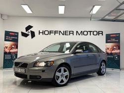 Grå Begagnad 2003 Volvo S40 Sedan | 39 000 kr (Lite dyr)