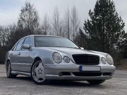 Grå Begagnad 2001 Mercedes E55 AMG Avantgarde Sedan | 115 000 kr