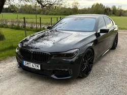 Svart Begagnad 2017 BMW 750 M Sport Sedan | 399 900 kr (Marknadspris)