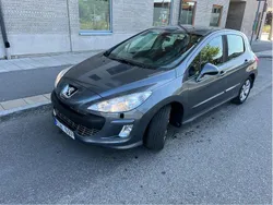 Grå Begagnad 2010 Peugeot 308 Halvkombi | 19 000 kr (Superpris)